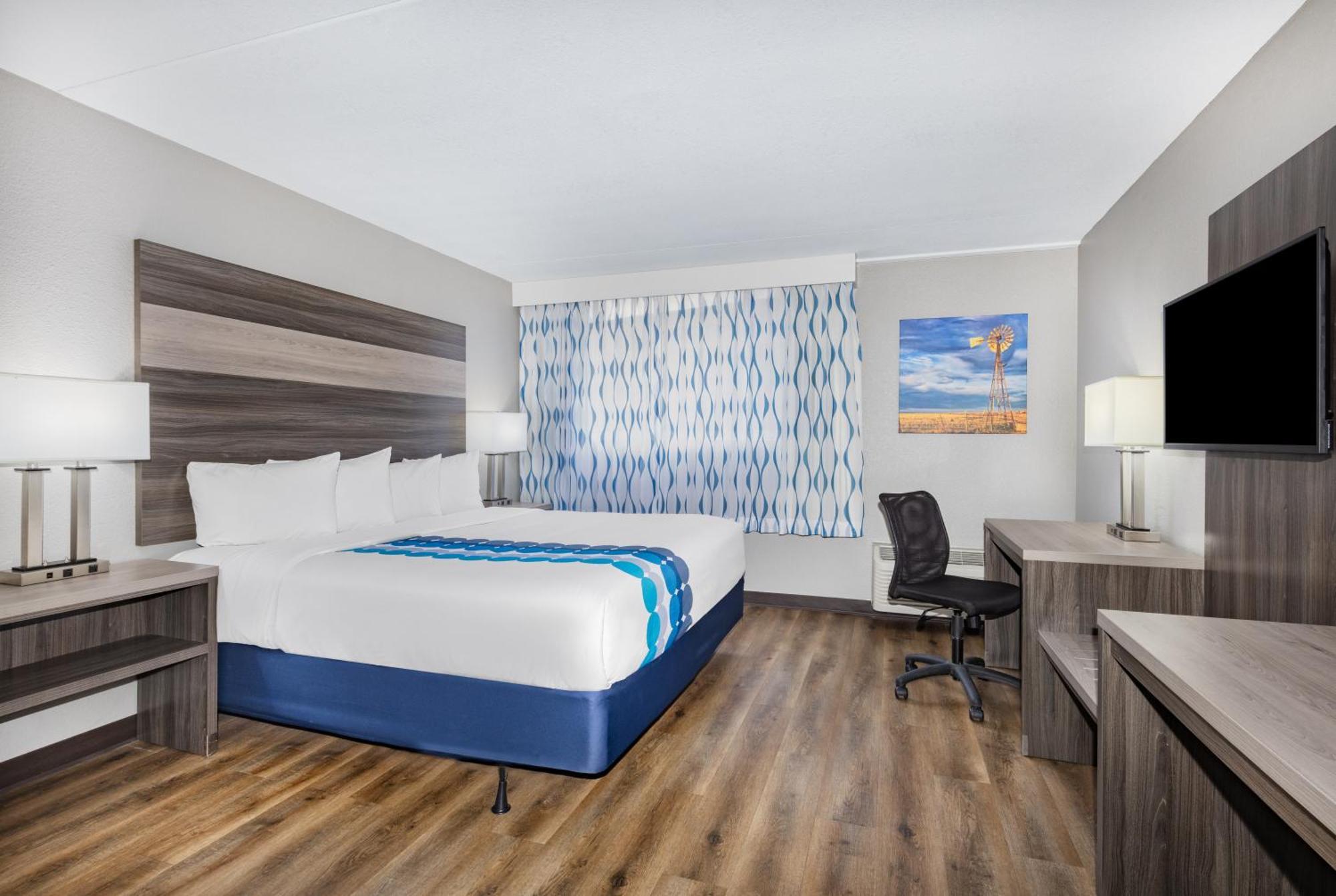 Hotel Wingate By Wyndham Wichita Airport Extérieur photo